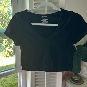 Wild fable cropped black v neck